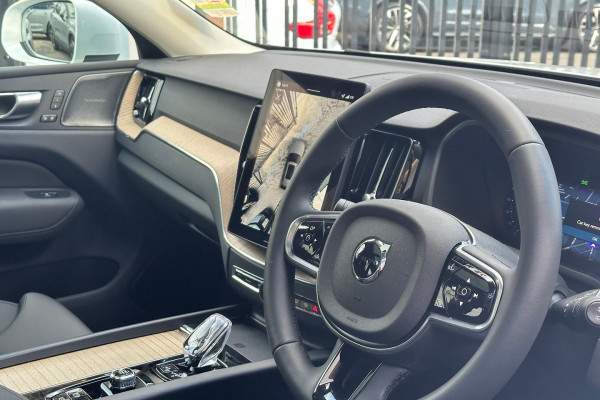 2025 MY26 Volvo XC60 UZ Plus B5 Bright SUV Image 5
