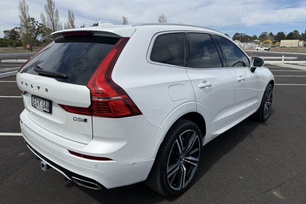 2017 MY18 Volvo XC60 UZ D5 R-Design SUV Image 4