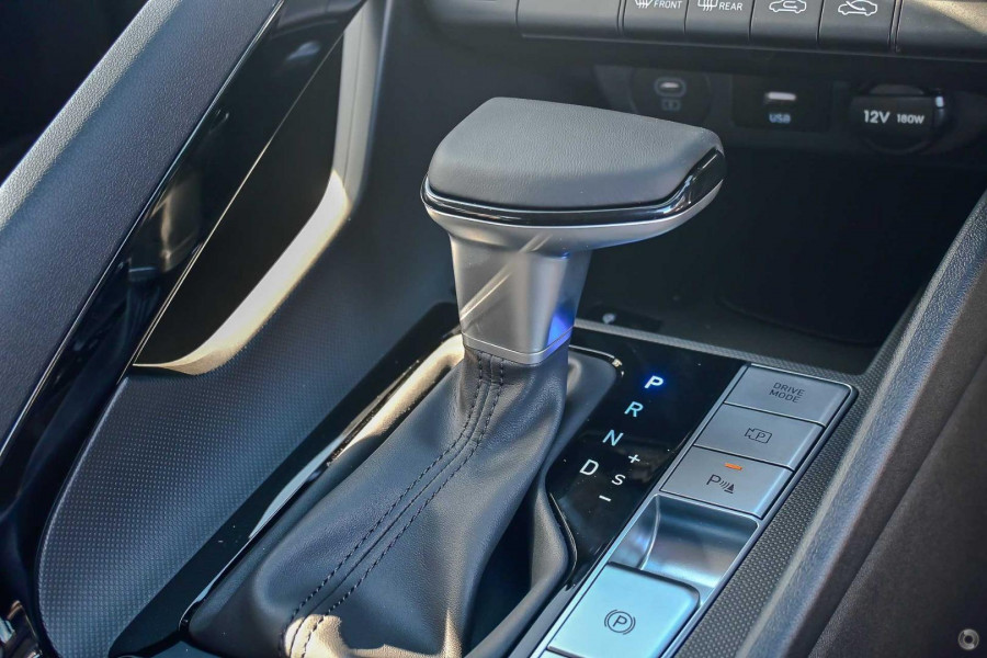 2025 Hyundai i30 CN7.V2 Elite Hybrid Sedan Image 14