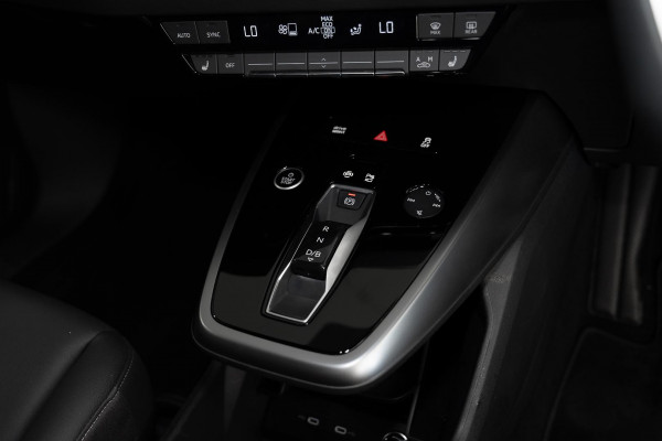 2024 MY25 Audi Q4 e-tron F4 45 SUV image 16