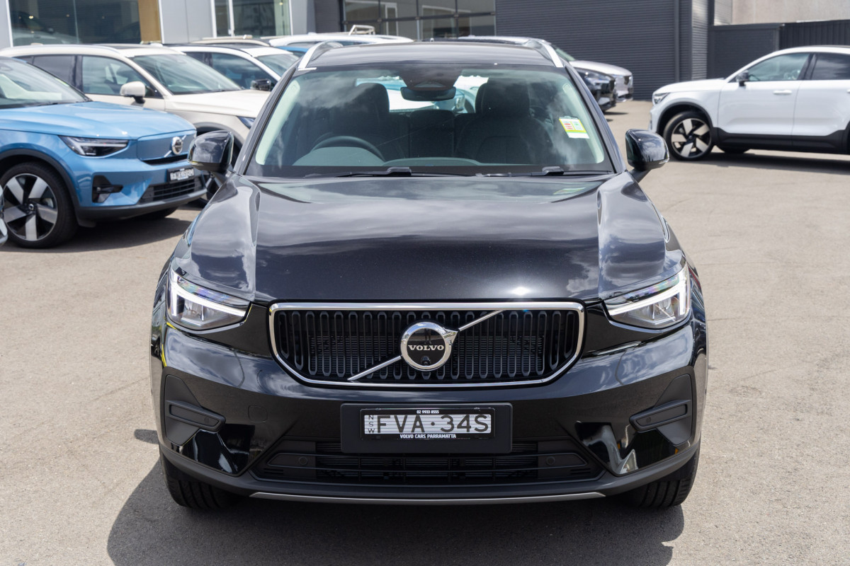 2026 Volvo XC40 XZ Plus B4 SUV
