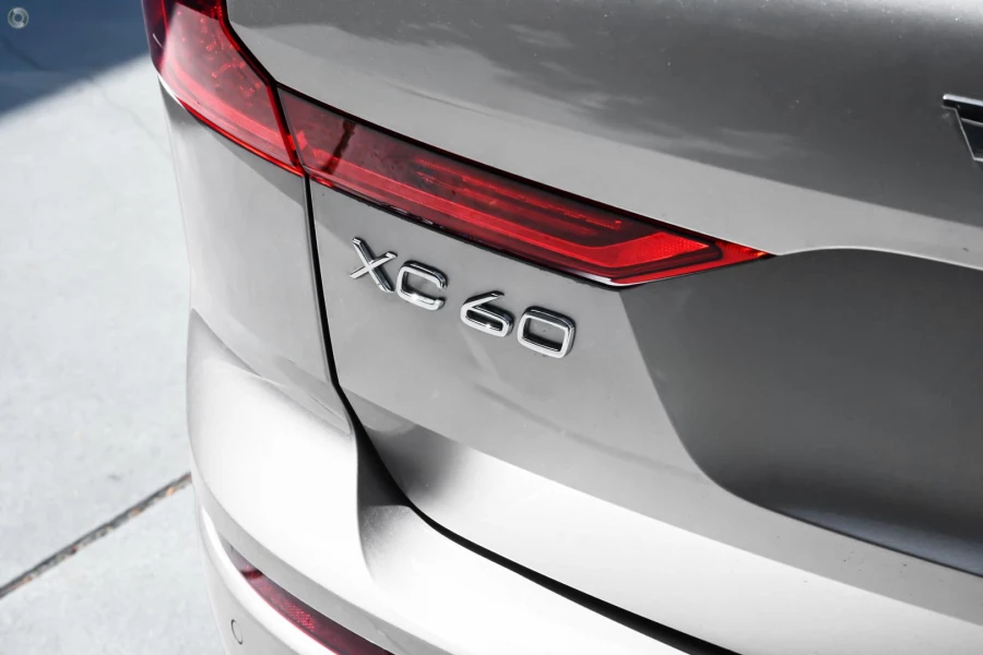 2026 Volvo XC60 UZ Plus B5 Bright SUV Image 13