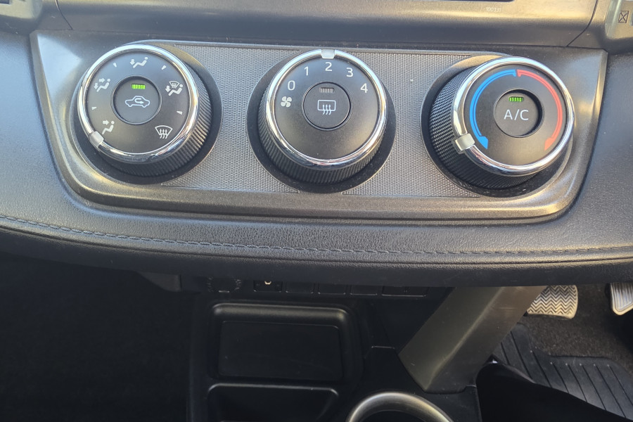 2015 MY14 Toyota RAV4 ASA44R GX SUV Image 18