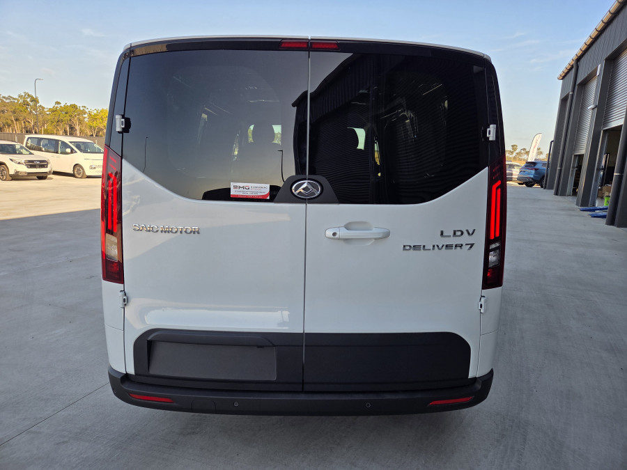 2026 LDV Deliver 7 Van Image 4