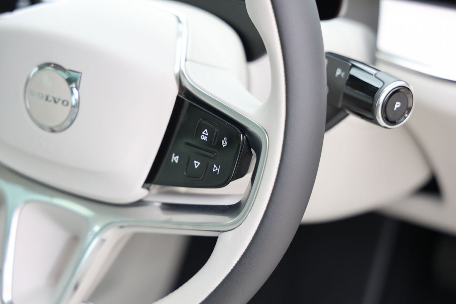 2026 Volvo ES90  Ultra Single Motor Sedan Image 11