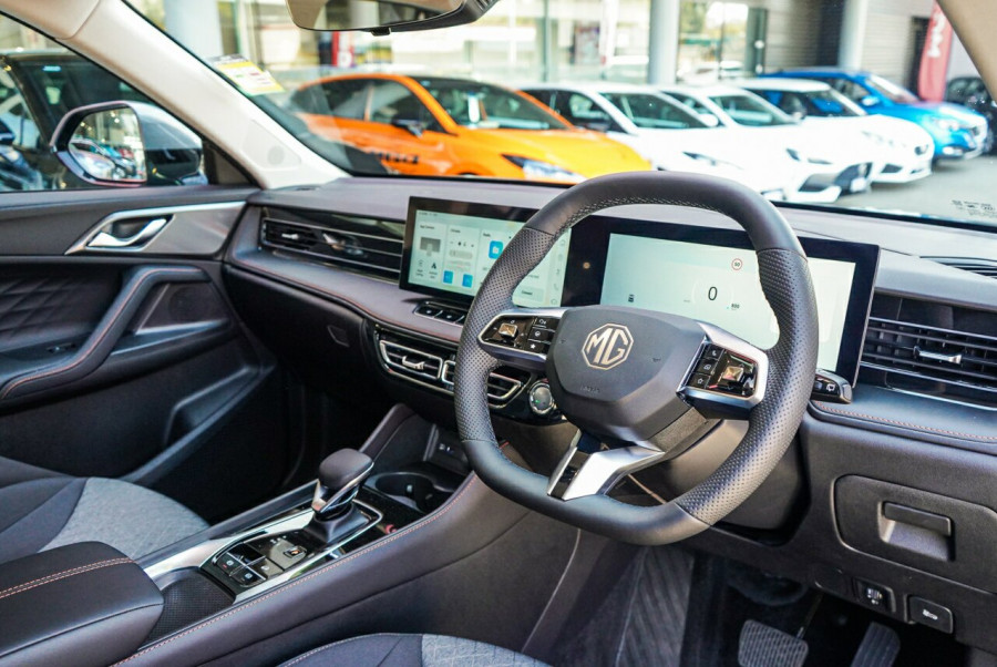 2024 MY24.5 MG HS AS33 Vibe SUV Image 19