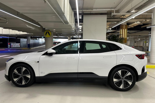 2025 Polestar 4  Long range Single motor Coupe Image 9