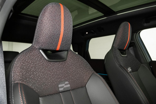 2025 MINI Countryman U25 JCW Favoured SUV image 9