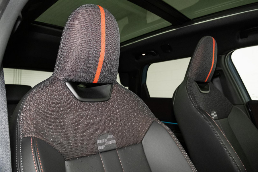 2025 MINI Countryman U25 JCW Favoured SUV