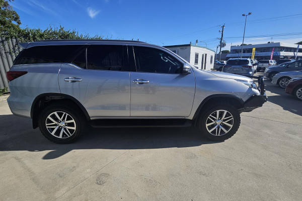 2017 Toyota Fortuner GUN156R Crusade SUV Image 2