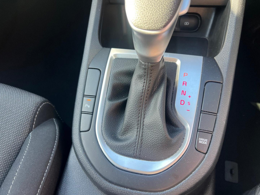 2023 MY24 Kia Cerato BD S Hatch Image 18