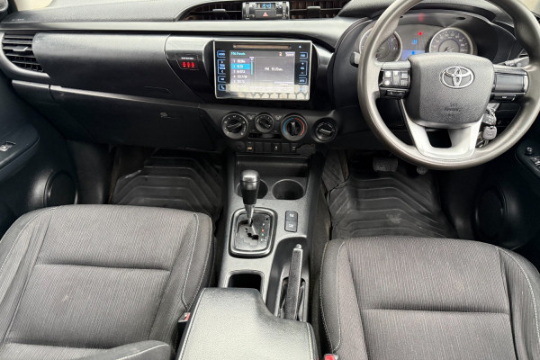 2017 Toyota HiLux GUN126R SR Cab Chassis Image 12