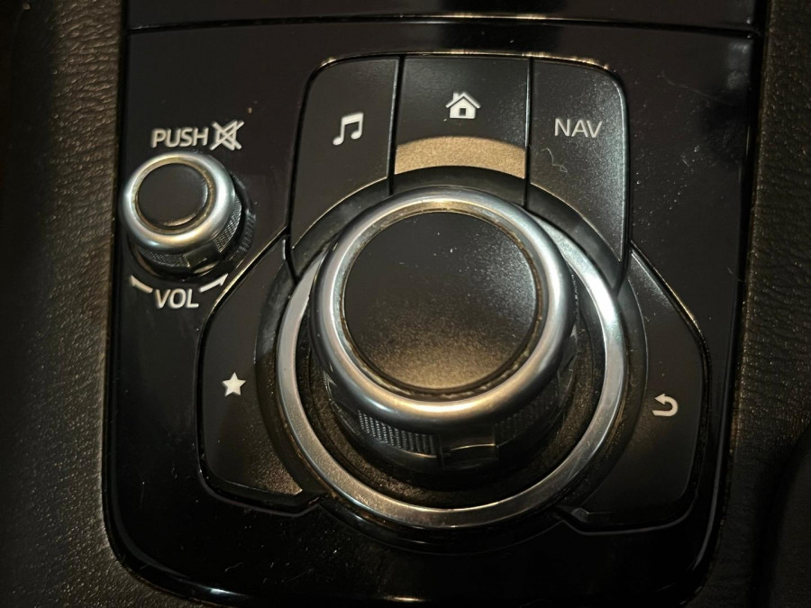 2015 Mazda 3 BM5438 SP25 Hatch Image 15