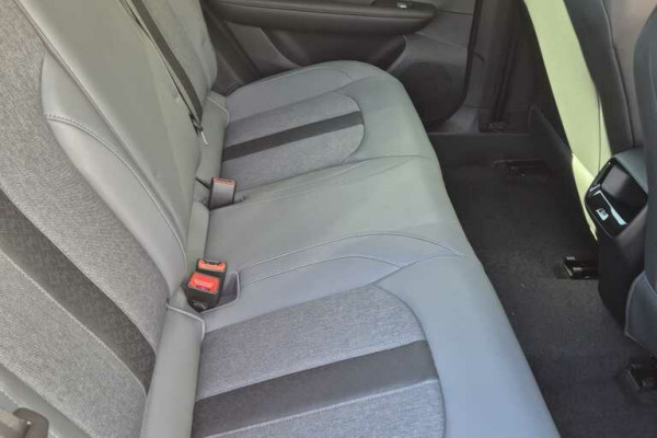 2026 MG MG4 AH4E Essence 64 Hatch Image 17