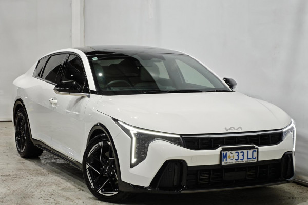 2025 Kia K4 CL4m GT-Line Sedan Image 2