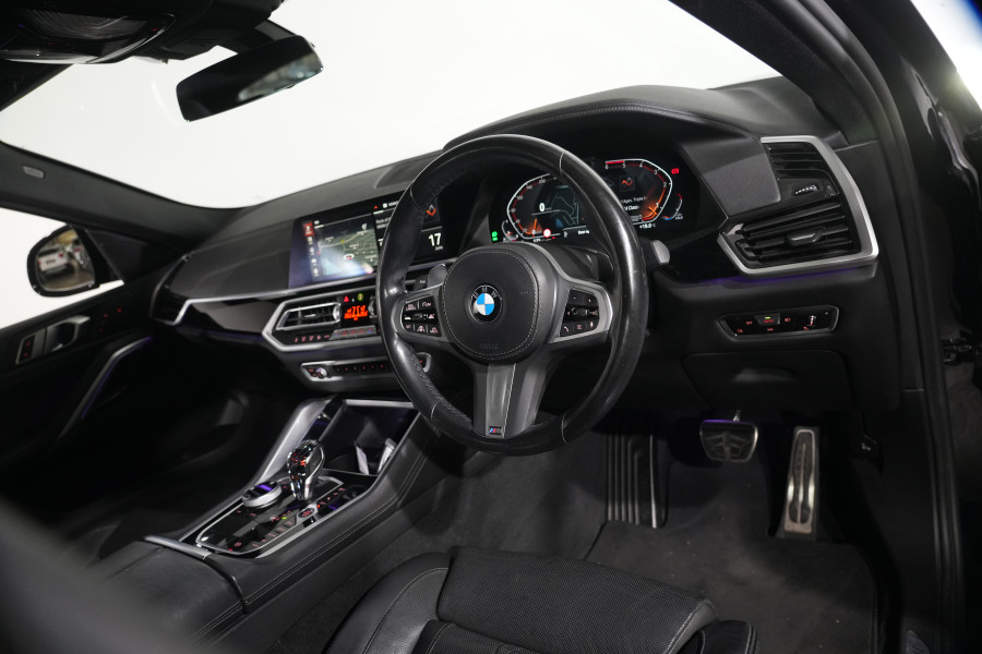 2022 BMW X6 xDrive30d M Sport Coupe Image 12