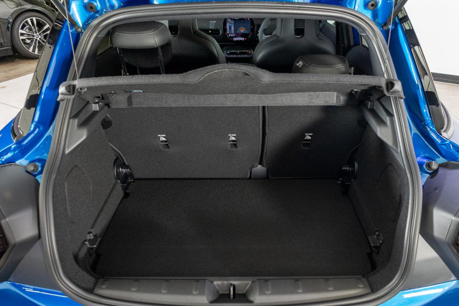 2025 MINI Cooper F65 C Favoured Hatch