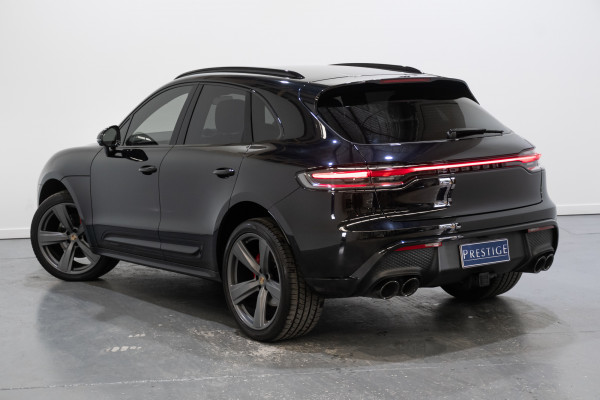 2022 Porsche Macan S SUV Image 8