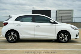 2024 MY24.5 MG MG3 ZP22 Essence Hybrid+ Hatch
