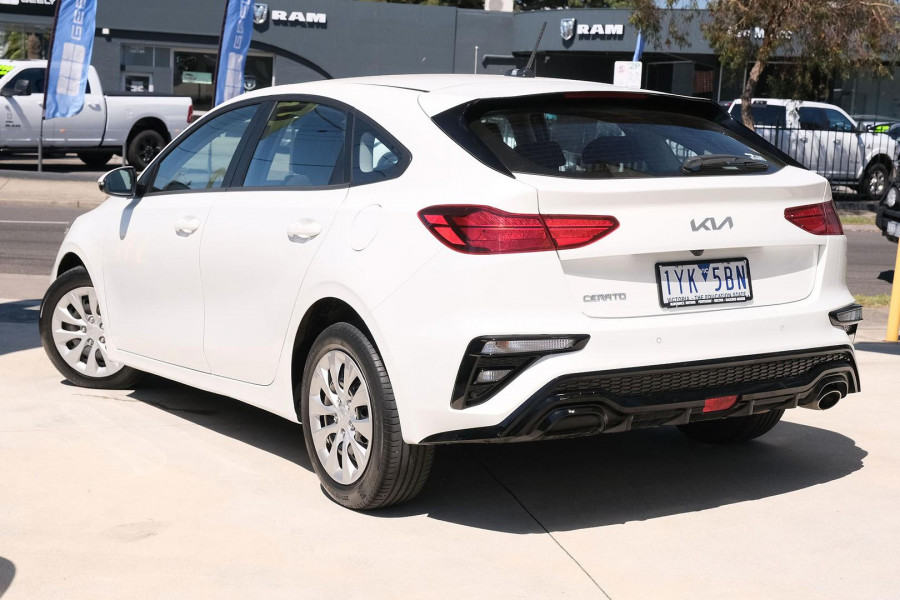 2023 Kia Cerato BD S Hatch Image 2