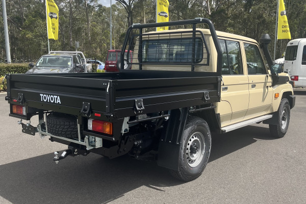 2025 MYon Toyota LandCruiser GDJL79R (Cab Chassis) WorkMate Double-Cab Cab-Chassis Image 3