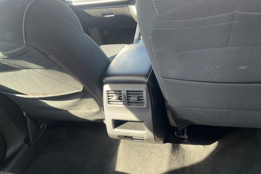 2021 MY22 Mitsubishi Outlander ZM ES Wagon Image 27