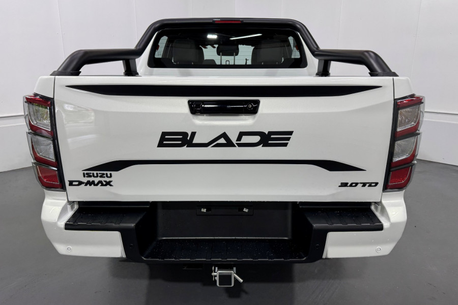 2024 Isuzu D-MAX RG BLADE Ute Image 10