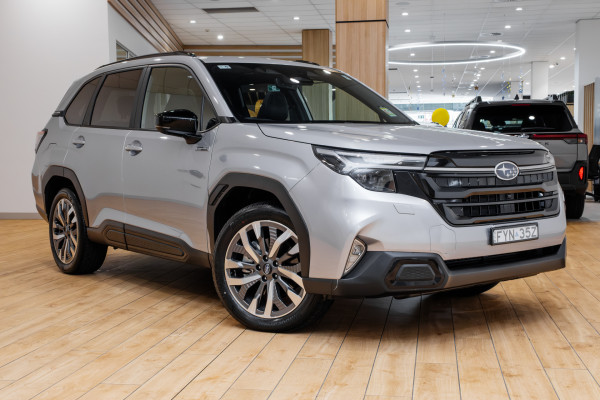 Subaru Forester Hybrid Touring S6