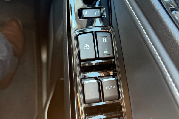 2022 MY23 Isuzu MU-X RJ LS-T SUV Image 18