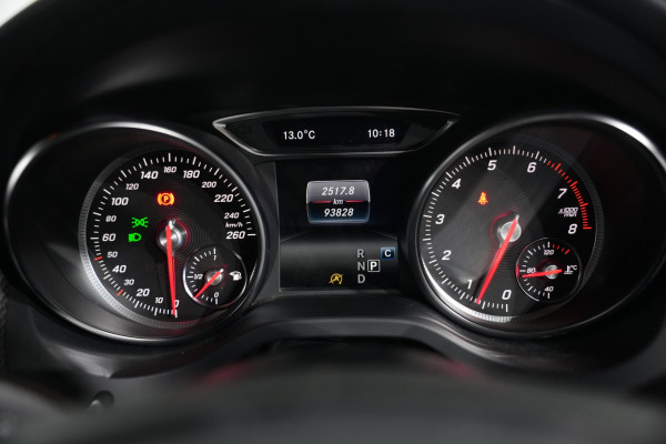 2018 Mercedes-Benz GLA-Class 180 SUV Image 15