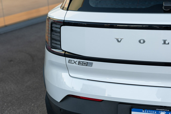 2025 MY26 Volvo EX30  Single Motor Extended Range Plus SUV Image 21