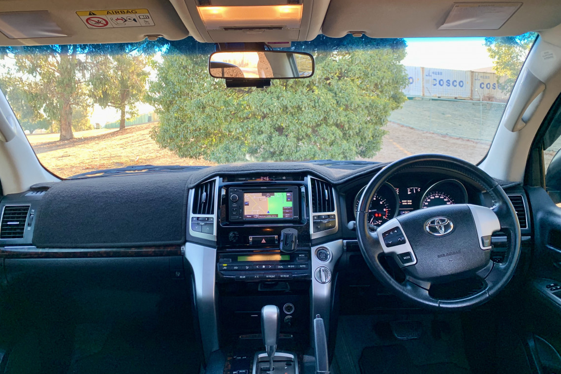 2015 MY13 Toyota LandCruiser VDJ200R VX SUV Image 15