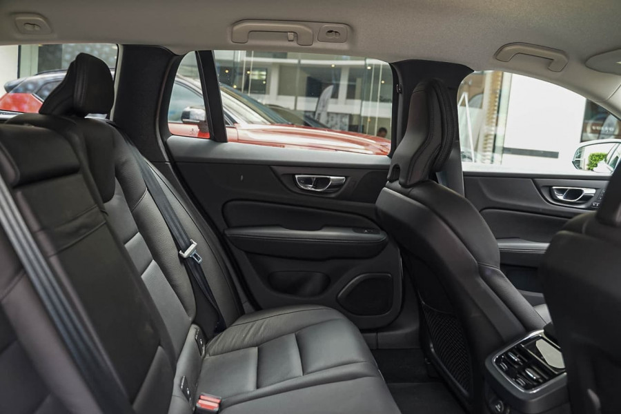 2019 MY20 Volvo V60 F-Series T5 Inscription Wagon Image 8