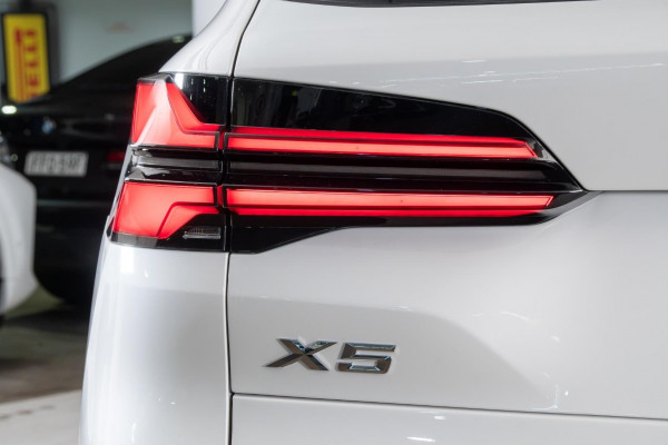 2026 BMW X5 G05 LCI xDrive30d M Sport SUV image 4
