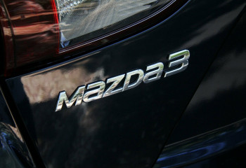 2016 Mazda 3 BN5476 Neo SKYACTIV-MT Hatchback