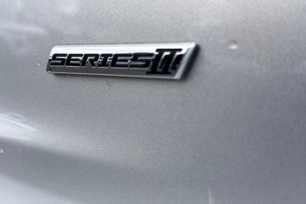 2016 Holden Commodore VF Series II SV6 Sedan Image 4