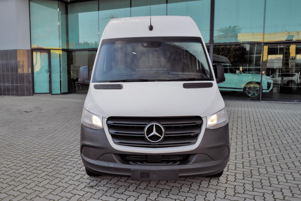 2020 Mercedes-Benz Sprinter VS30 311CDI Bus Image 4