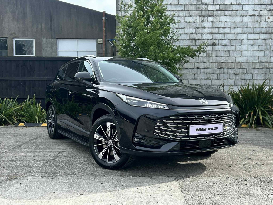 2026 MG HS Plug-in Hybrid Essence SUV Image 1