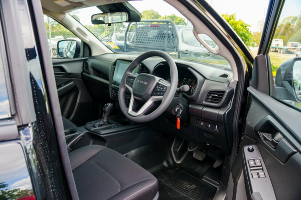 2026 MY25.5 Isuzu D-MAX RG SX Cab Chassis Image 9