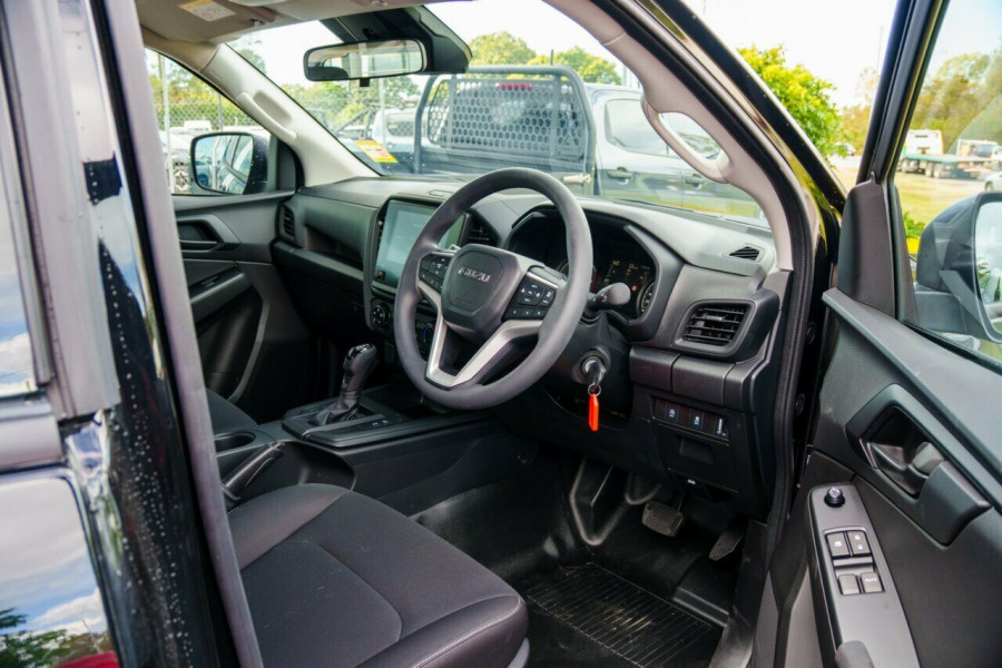 2026 MY25.5 Isuzu D-MAX RG SX Cab Chassis Image 9