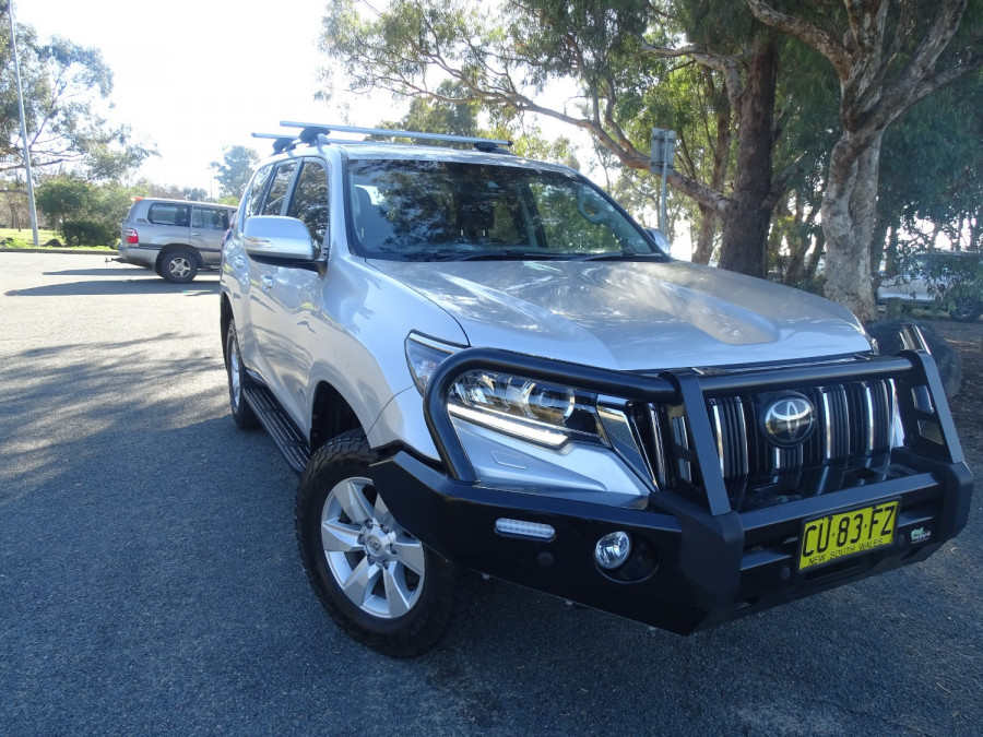 2019 Toyota LandCruiser Prado GDJ150R GXL SUV Image 1
