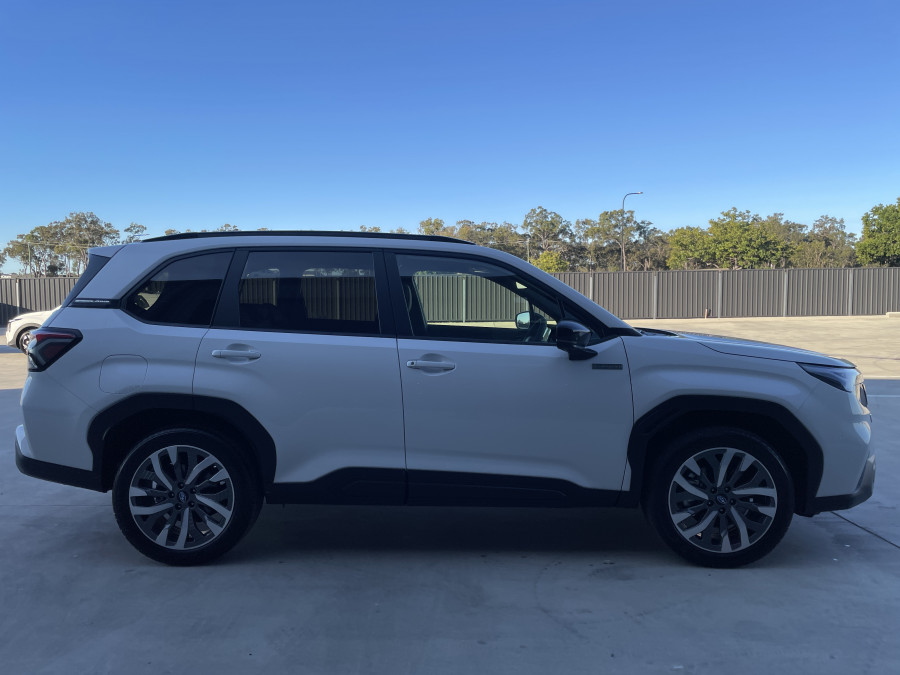 2026 Subaru Forester S6 Hybrid Touring SUV Image 2