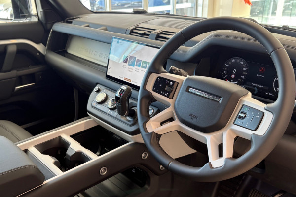 2024 MY25 Land Rover Defender L663 25MY 110 D350 Wagon
