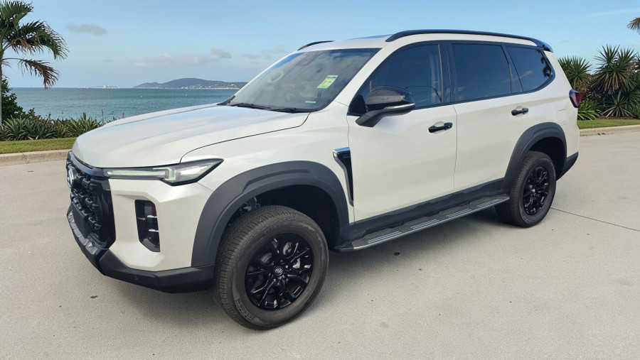2026 MY25 LDV D90 SV9A Executive SUV Image 6