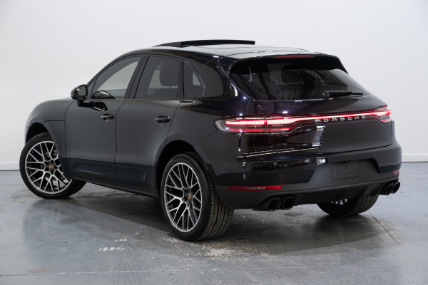 2021 Porsche Macan SUV Image 9