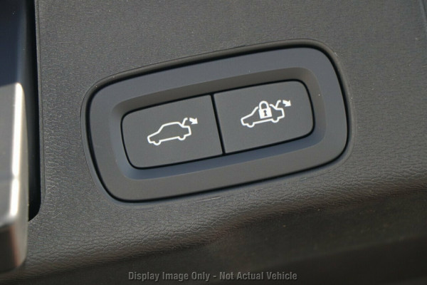 2026 Volvo XC60 UZ Plus B5 Bright SUV Image 20