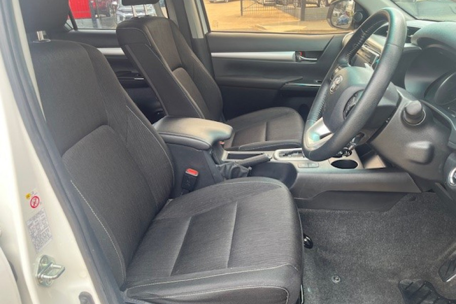 2019 Toyota HiLux  SR5 Ute Image 15