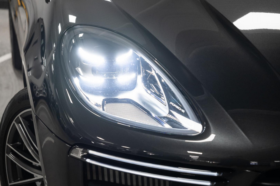 2021 Porsche Macan 95B SUV