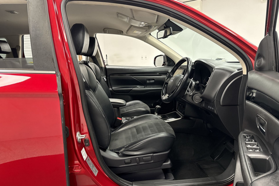 2020 MY21 Mitsubishi Outlander ZL LS SUV Image 18