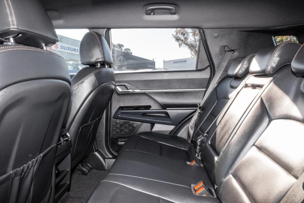 2025 KGM Torres J116 Adventure SUV Image 9